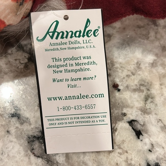 Annalee 7” Gnome With Sunflowers NWT - Picture 6 of 7